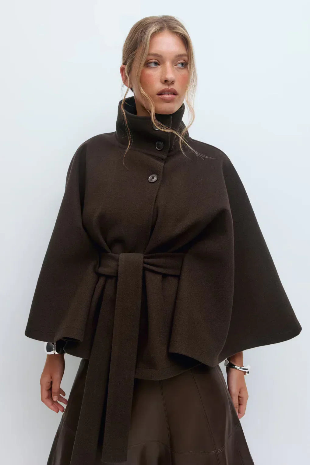 Aliénor | Veste Cape Oversize avec Ceinture